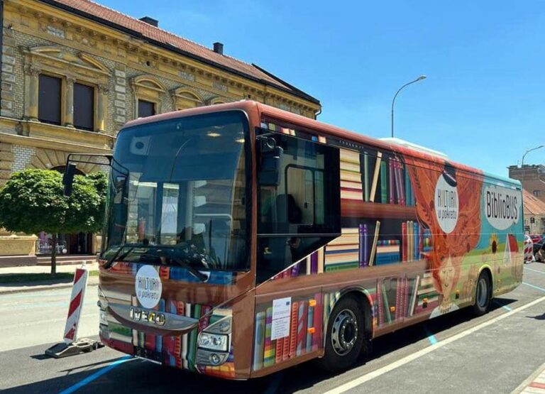 Bibliobus naše županije obilježio 18 godina uspješnog rada