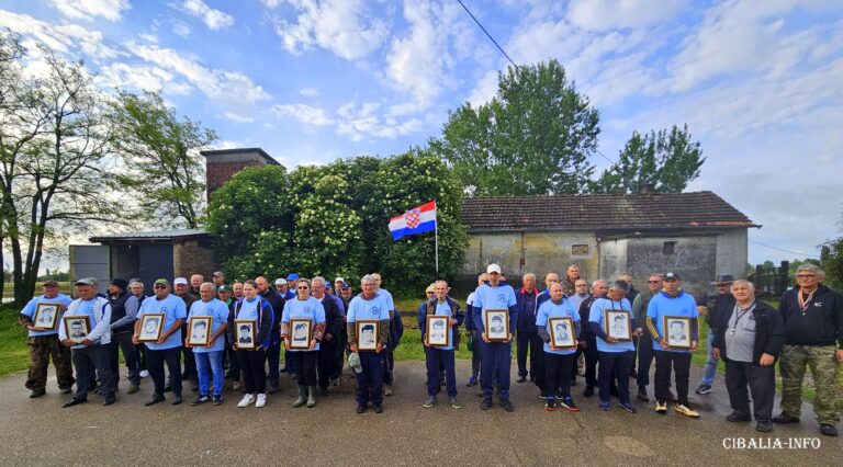 Započelo 14. Memorijalno natjecanje u lovu ribe udicom na plovak ”Dvanaest redarstvenika”