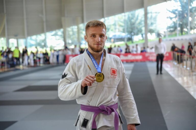 Stjepan Neubauer  seniorski prvak Hrvatske u ju jitsu i predstavlja Hrvatsku na Europskom prvenstvu