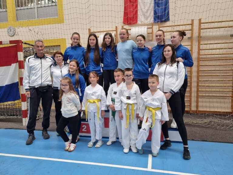 Sajnamovci  osvojili 12 medalja i pehar za 3.mjesto ekipno u Slavonskom Brodu