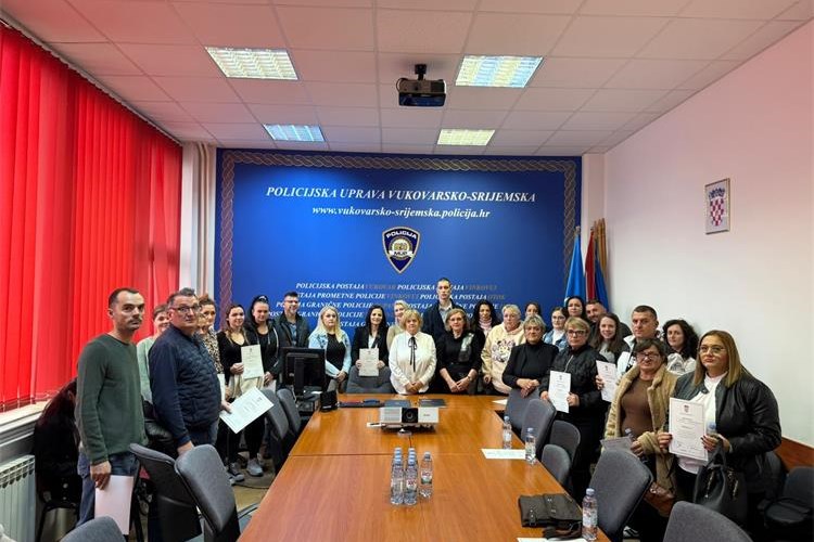 Održana svečana prisega osoba koje su primljene u hrvatsko državljanstvo