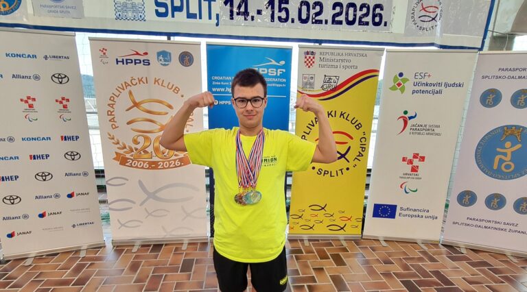 Rafael Kasić isplivao čak 18 medalja u Splitu na paraplivačkom natjecanju