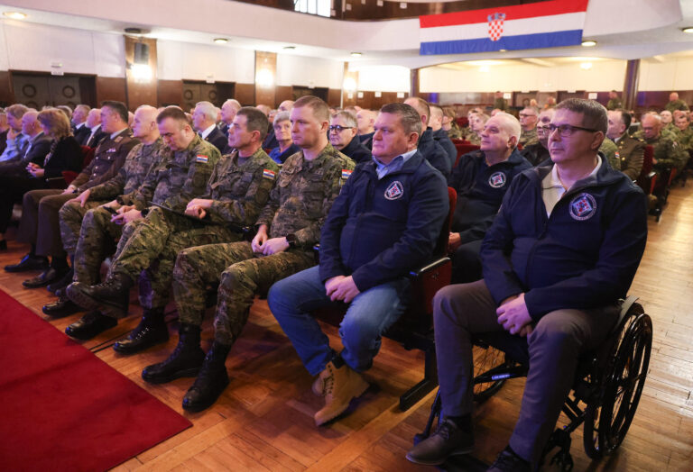 Predstavljena monografija 5. gardijske brigade Hrvatske vojske “Sokolovi”