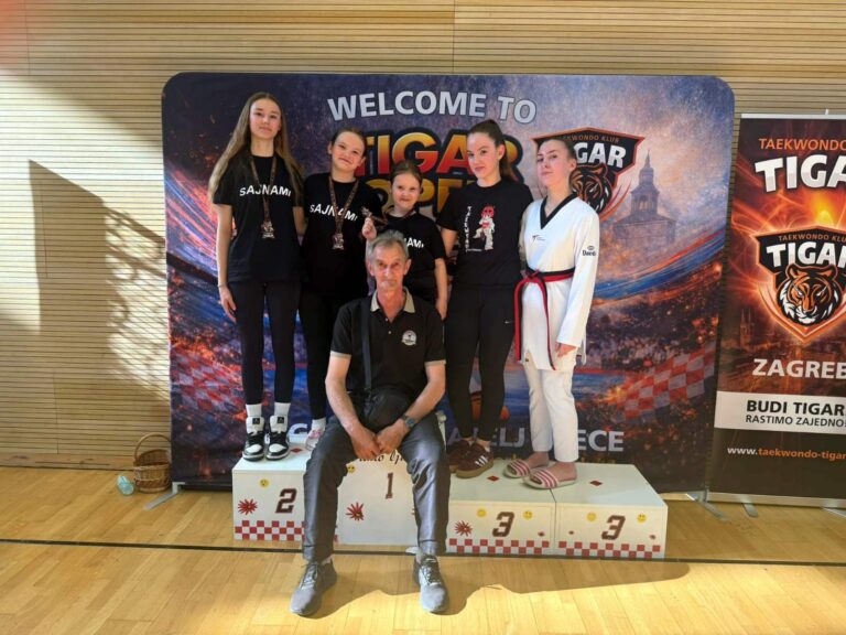Karla Kovanović i Mia Žaper zlatne na međunarodnom teakwondo turniru u Zagrebu