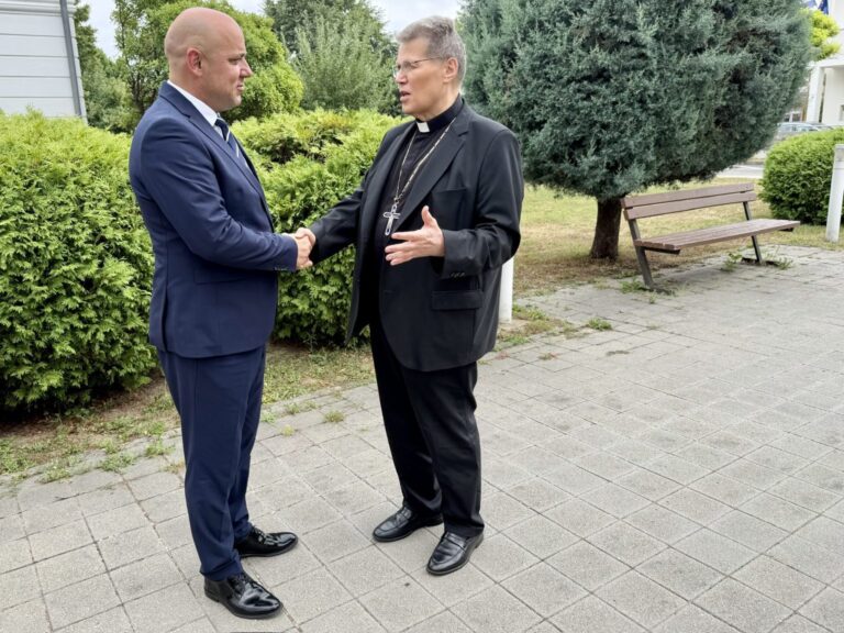 Vukovarsko-srijemska županija sufinancira rad bračnih i obiteljskih savjetovališta u Vukovaru i Vinkovcima
